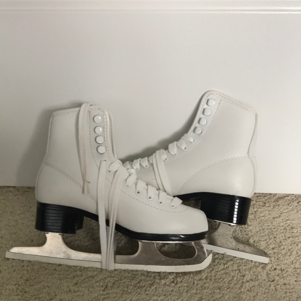 DBX Ice Skates